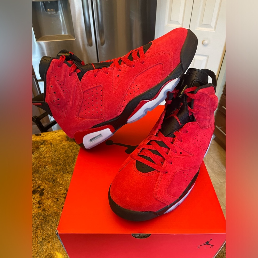 NEW MENS AIR JORDAN 6 RETRO TORO BRAVO 2023 SIZE 10 SHOES